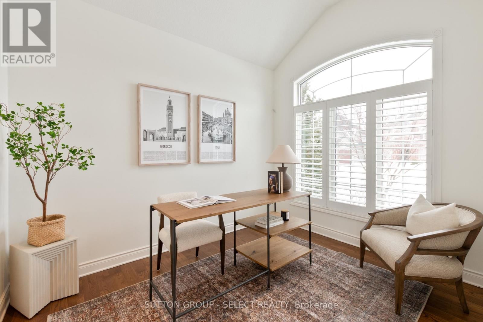 558 ECLIPSE WALK Image 5