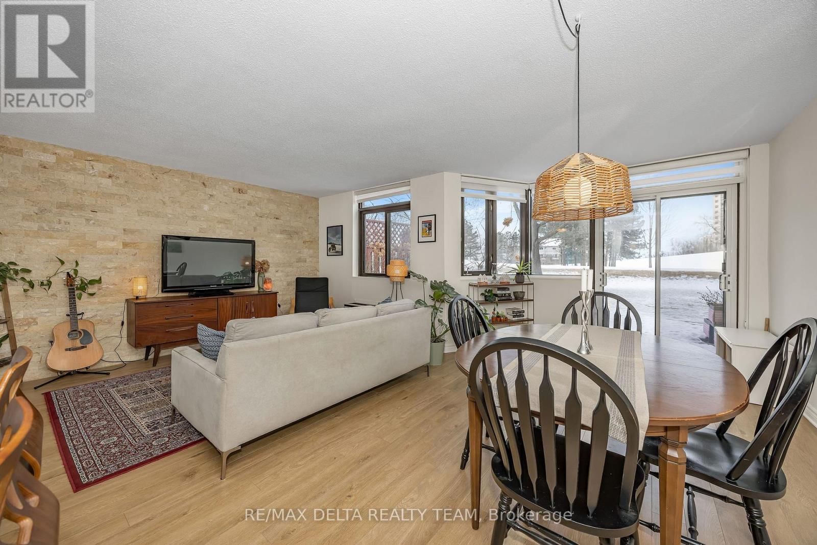 111 - 2871 RICHMOND ROAD Image 10