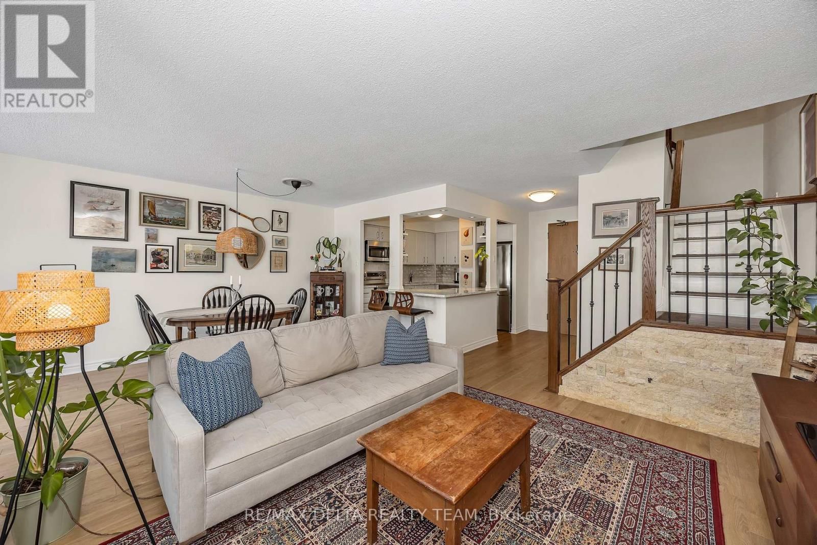 111 - 2871 RICHMOND ROAD Image 13