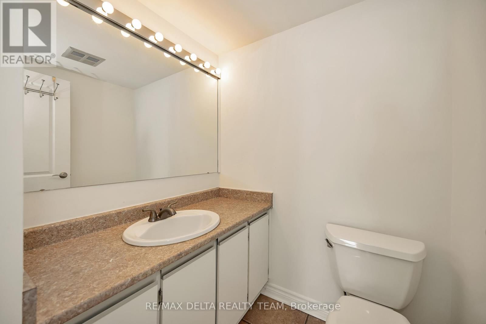 111 - 2871 RICHMOND ROAD Image 23