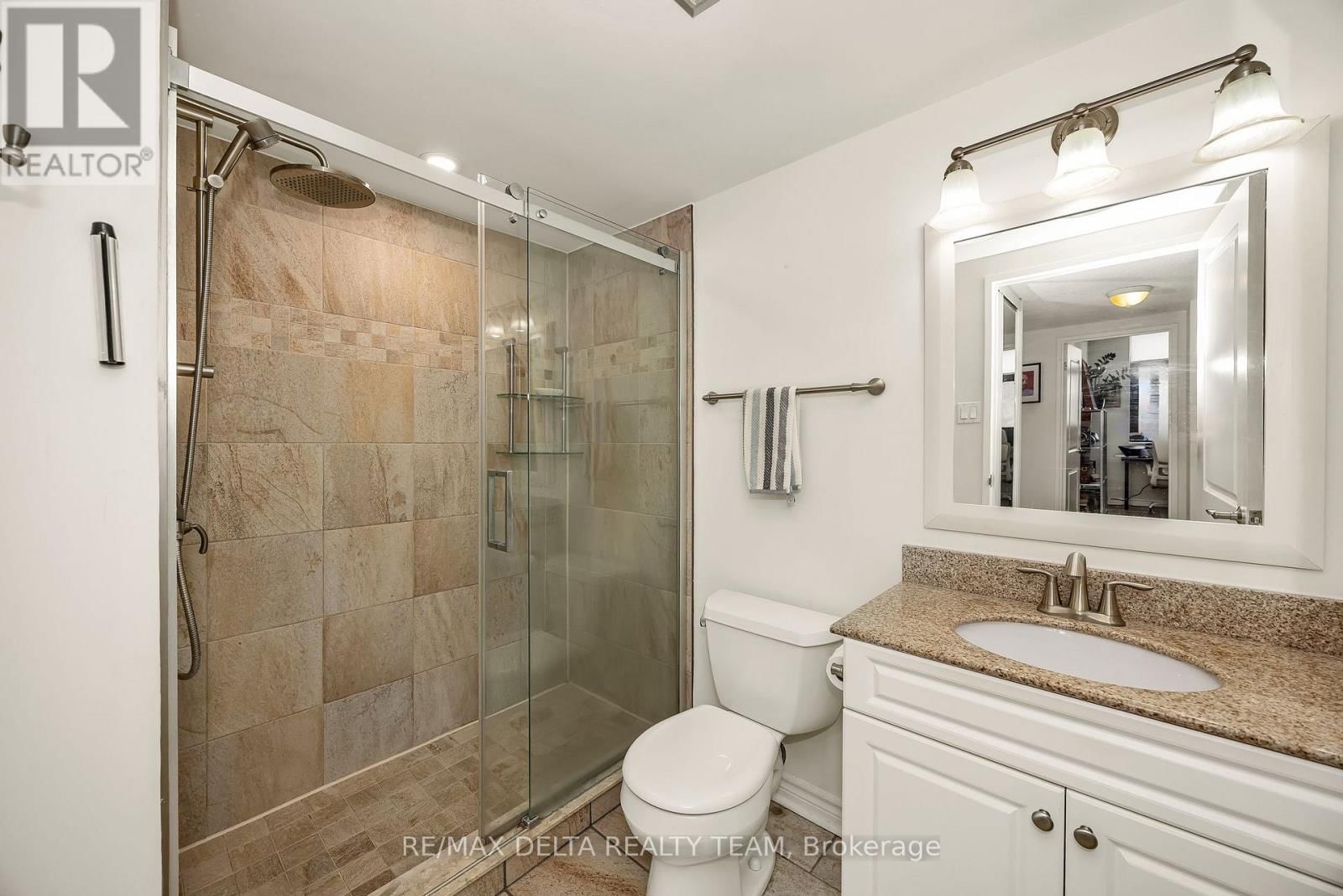 111 - 2871 RICHMOND ROAD Image 26