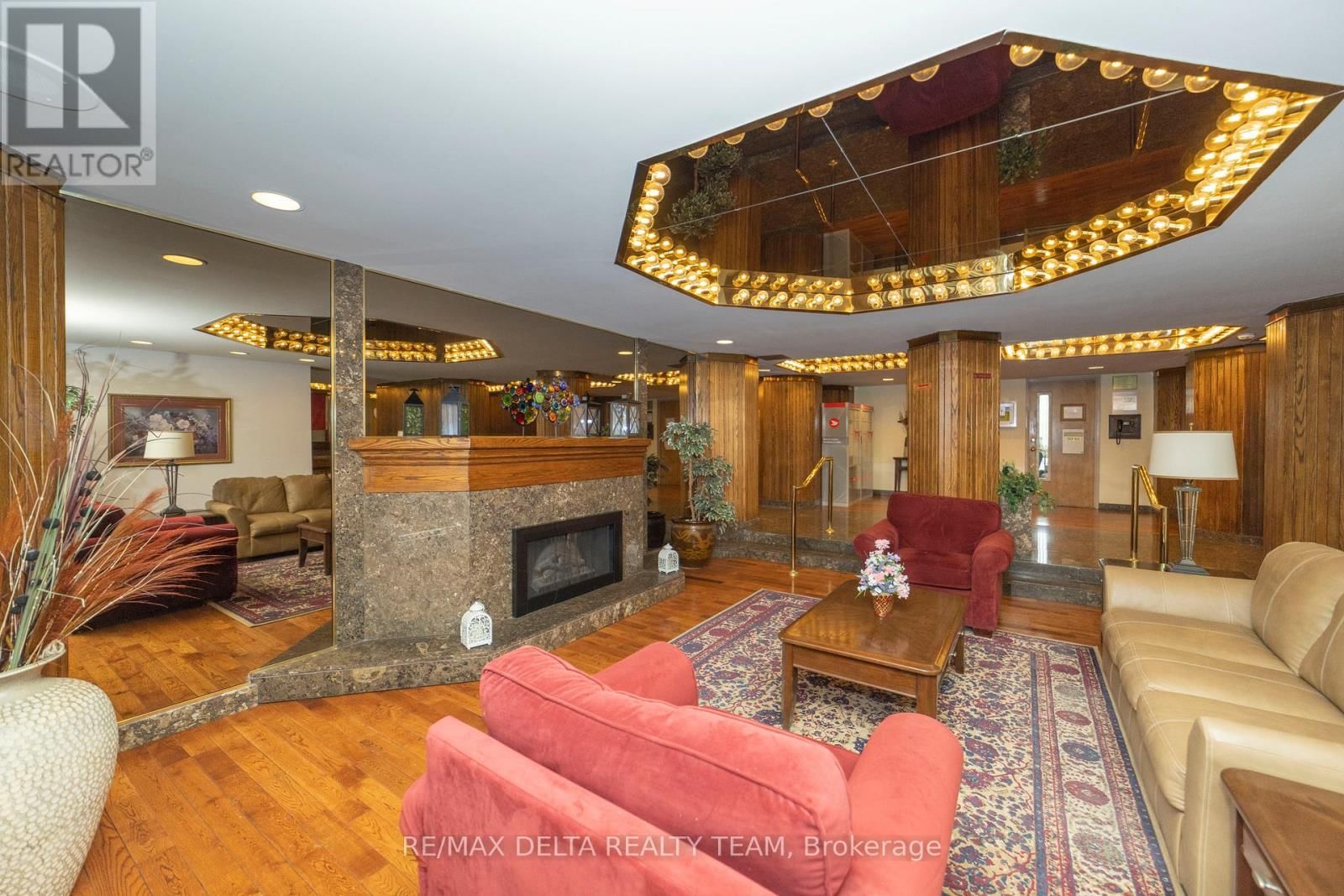 111 - 2871 RICHMOND ROAD Image 28