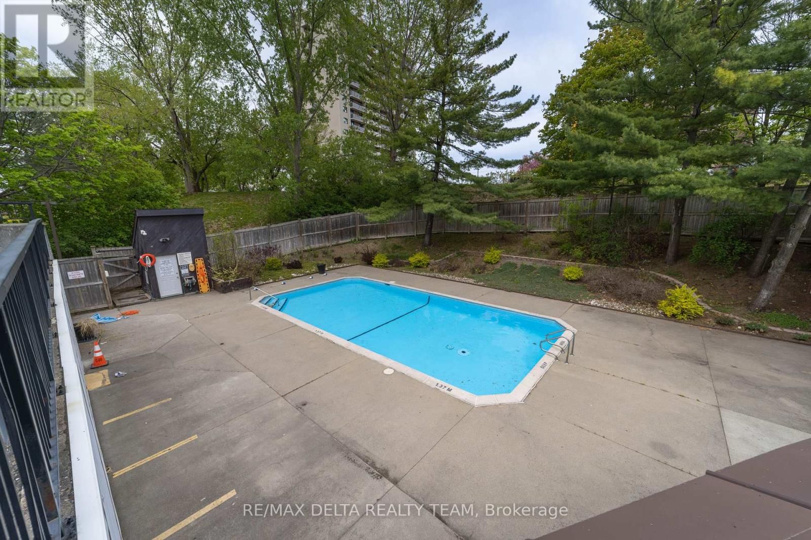 111 - 2871 RICHMOND ROAD Image 30