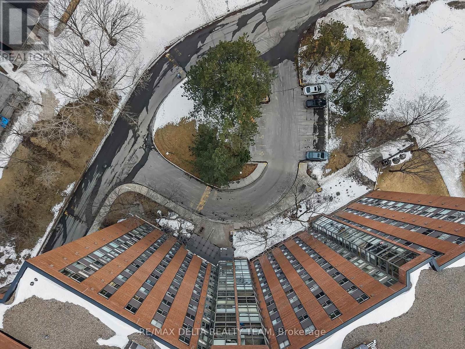 111 - 2871 RICHMOND ROAD Image 35