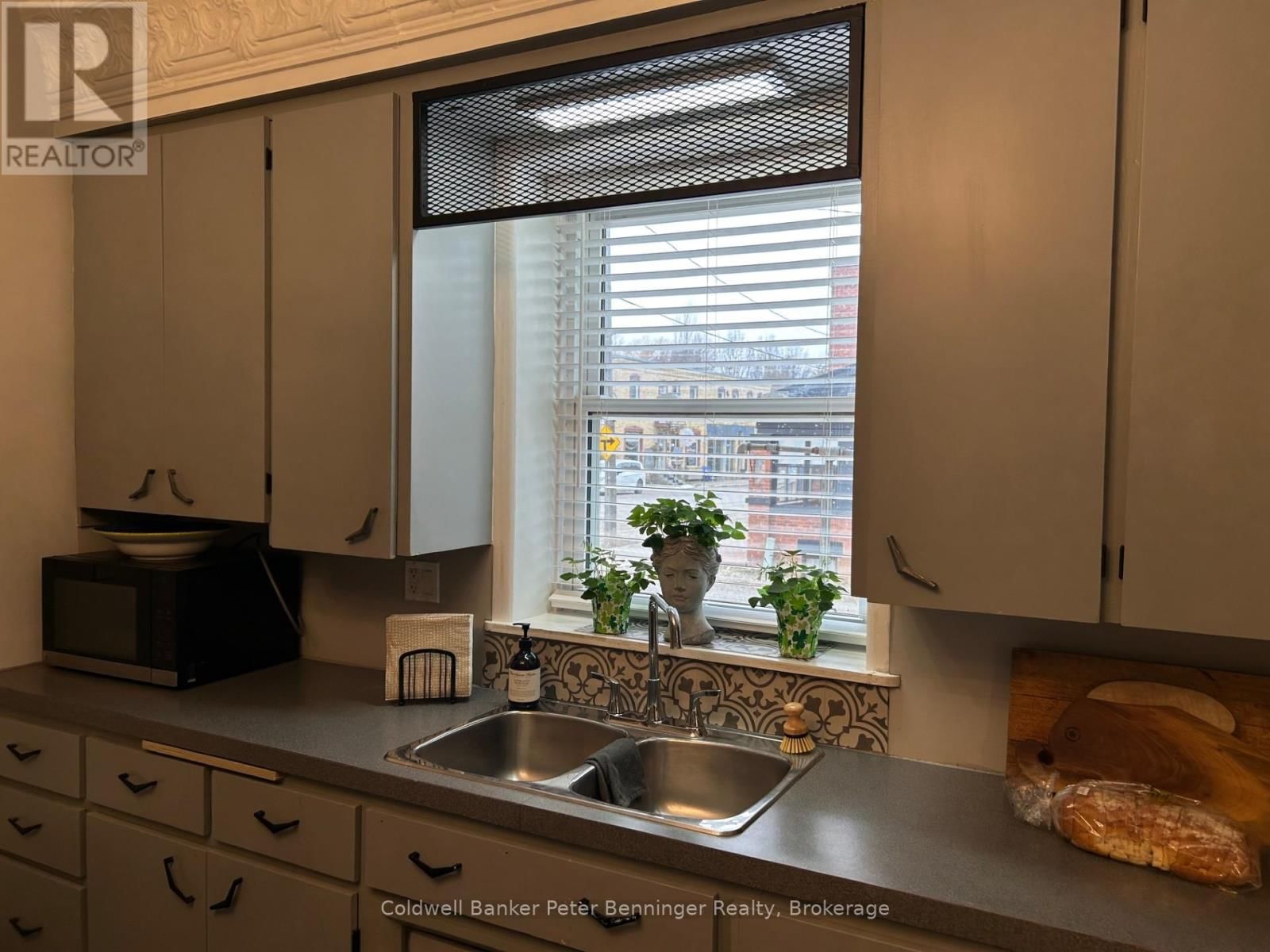 521 MILL STREET Image 14