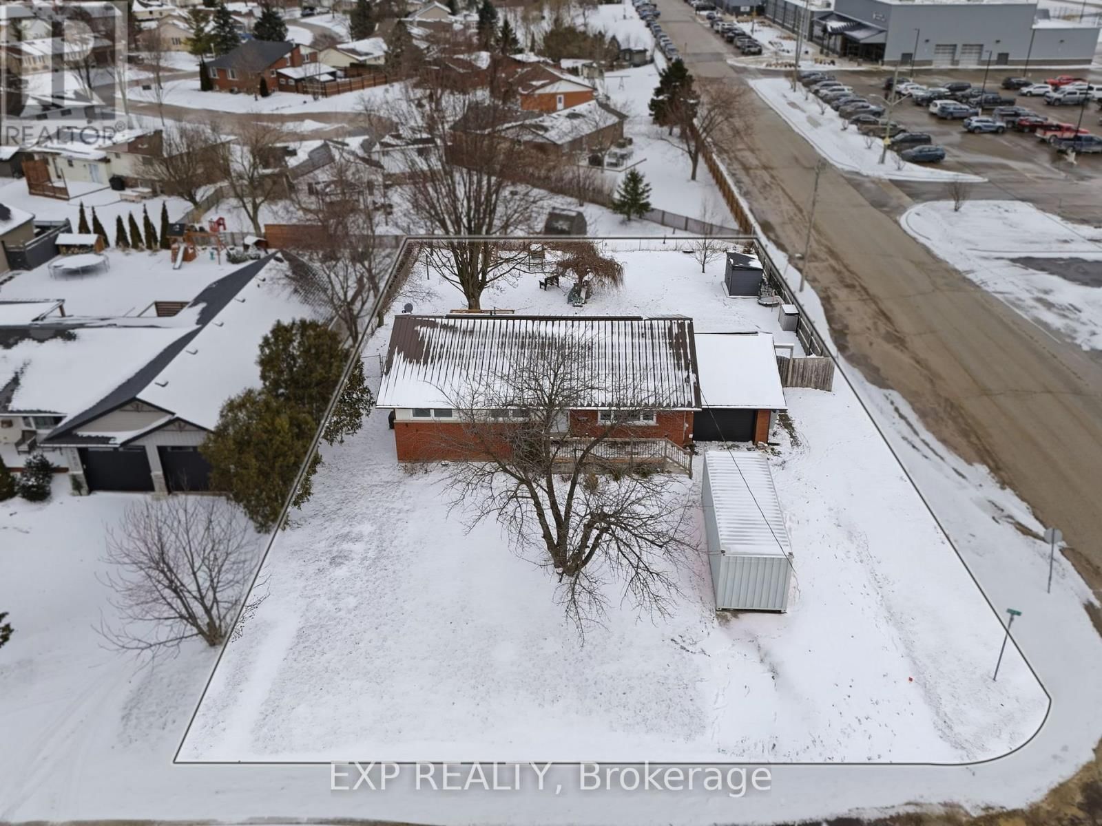 597 GOLD STREET Image 37