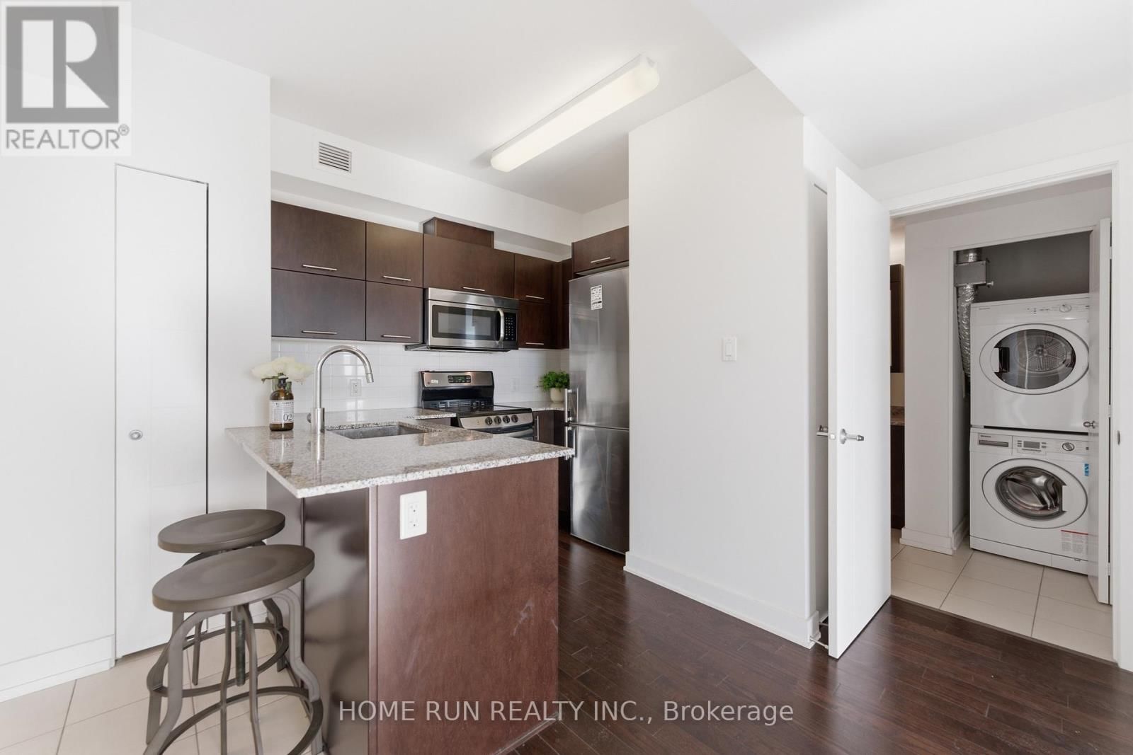 1306 - 40 NEPEAN STREET Image 12