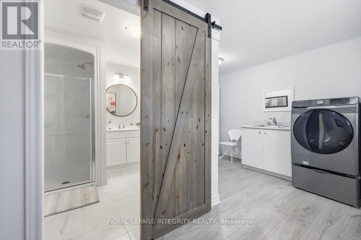 206 TRILLIUM CIRCLE Image 32