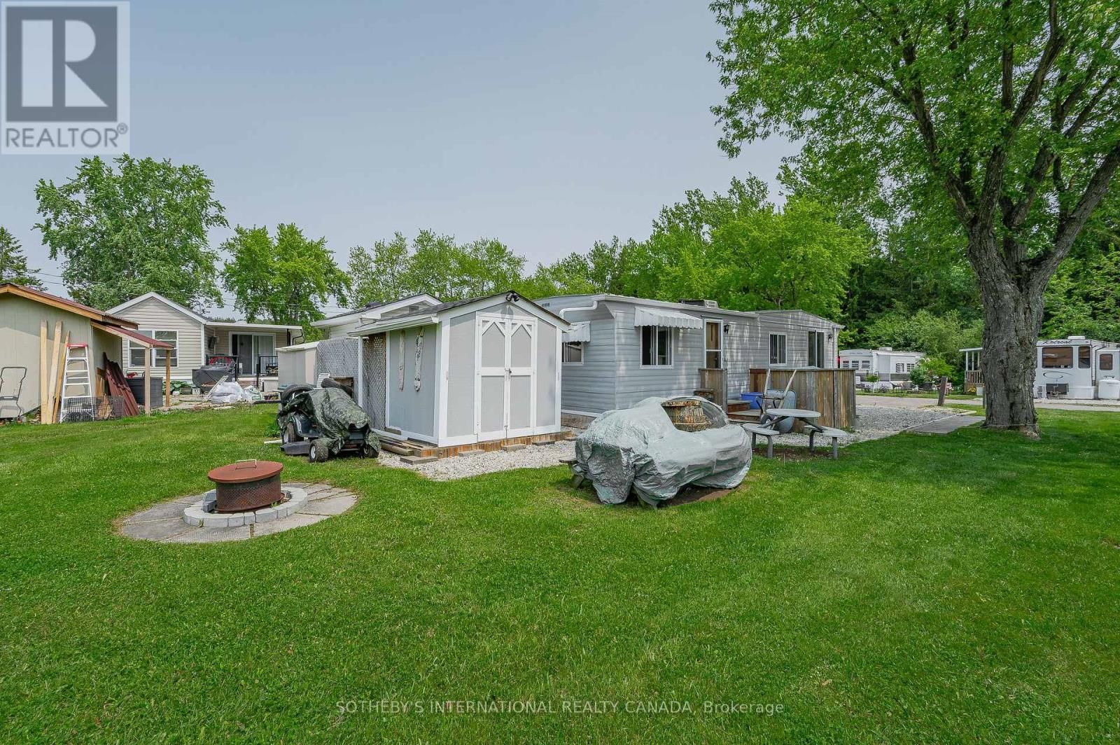 215 - 580 BEAVER CREEK ROAD Image 4