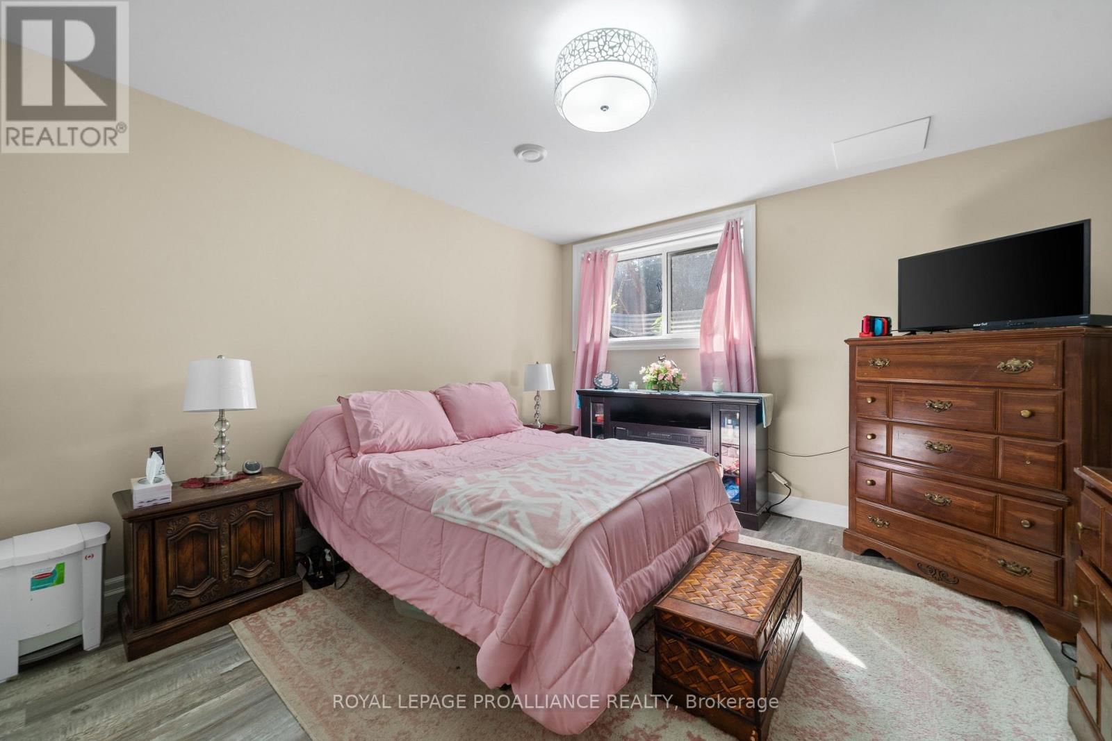 296 BIRD ROAD Image 41