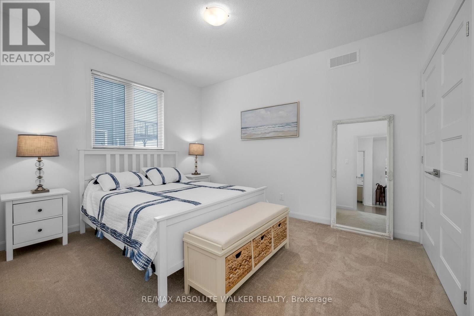 1013 DIAMOND STREET Image 18