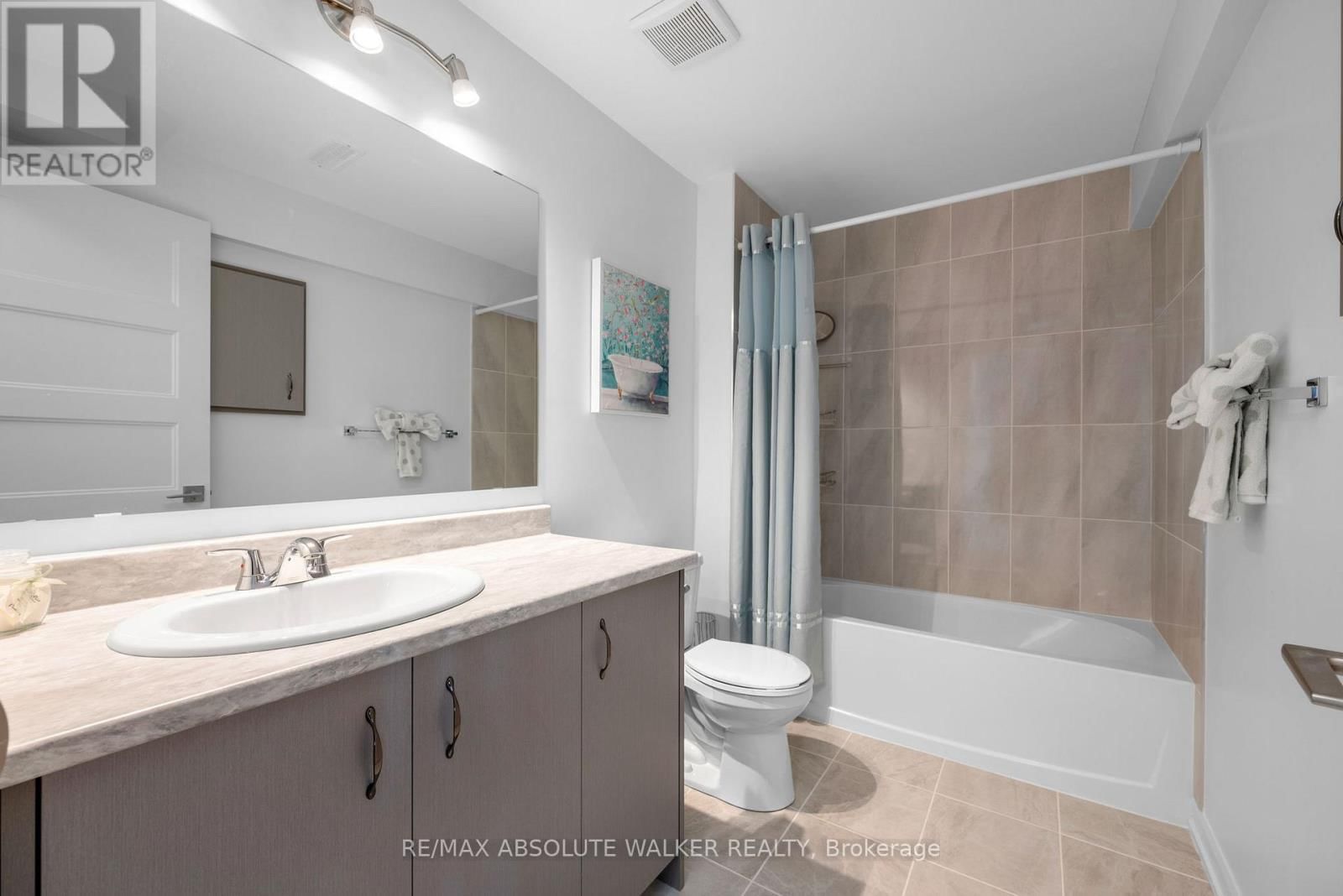 1013 DIAMOND STREET Image 23