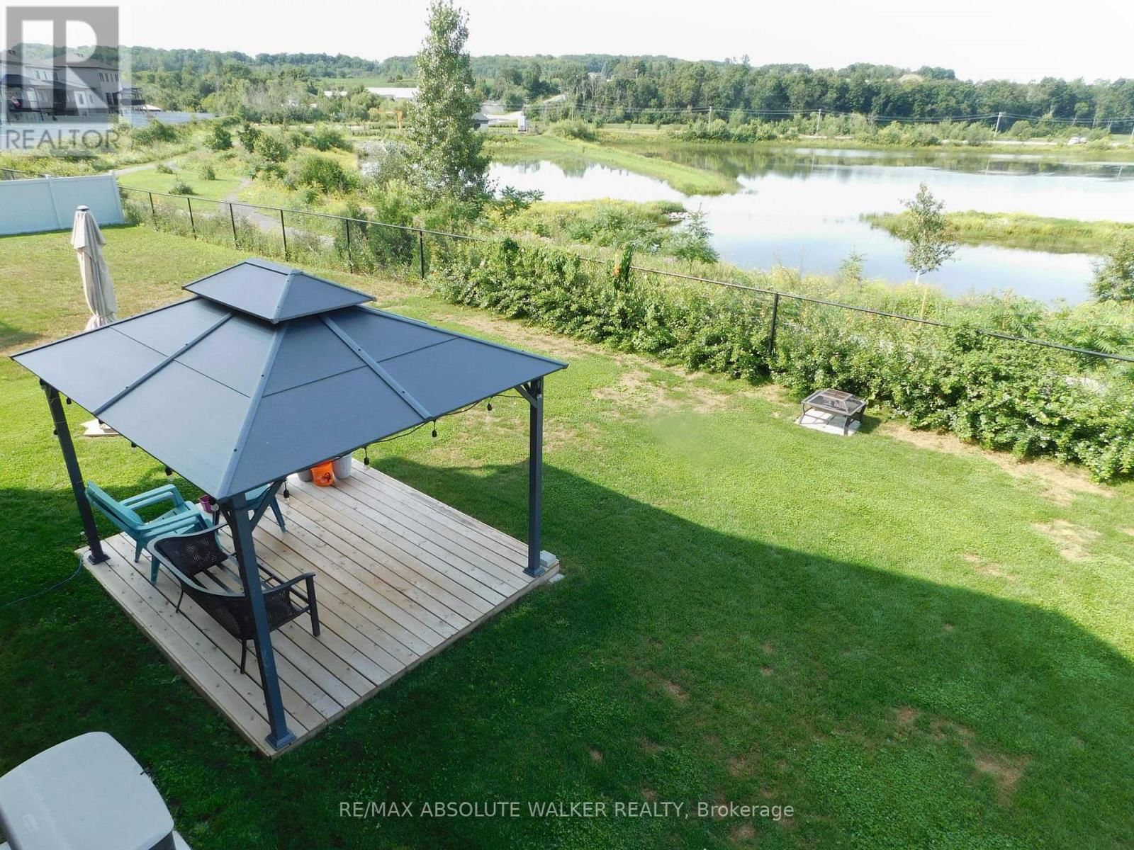 1013 DIAMOND STREET Image 31