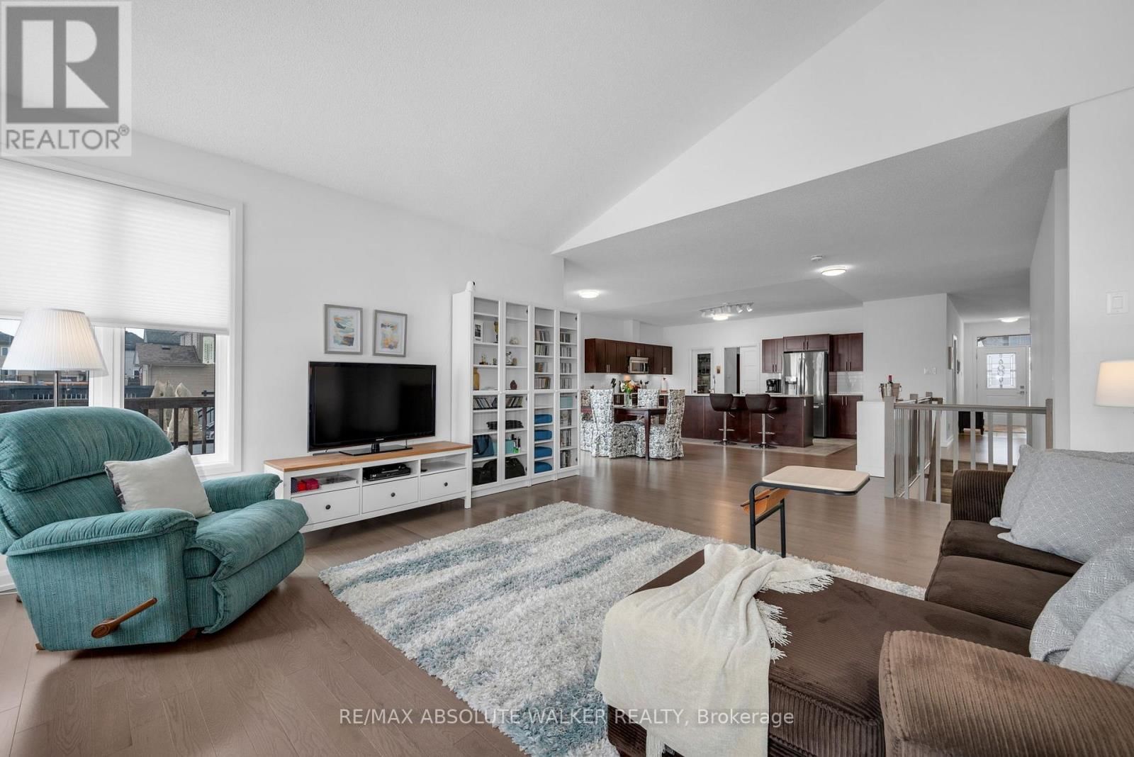 1013 DIAMOND STREET Image 6