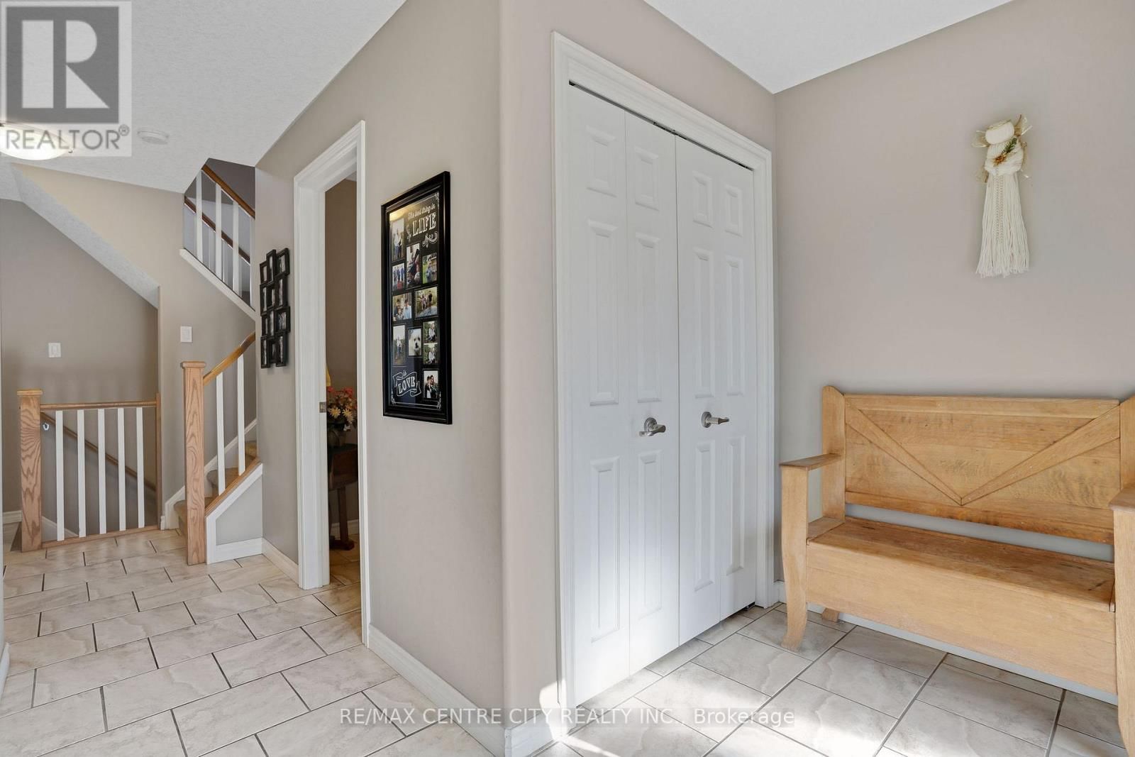 4 - 214 SNYDER'S ROAD EAST Image 14