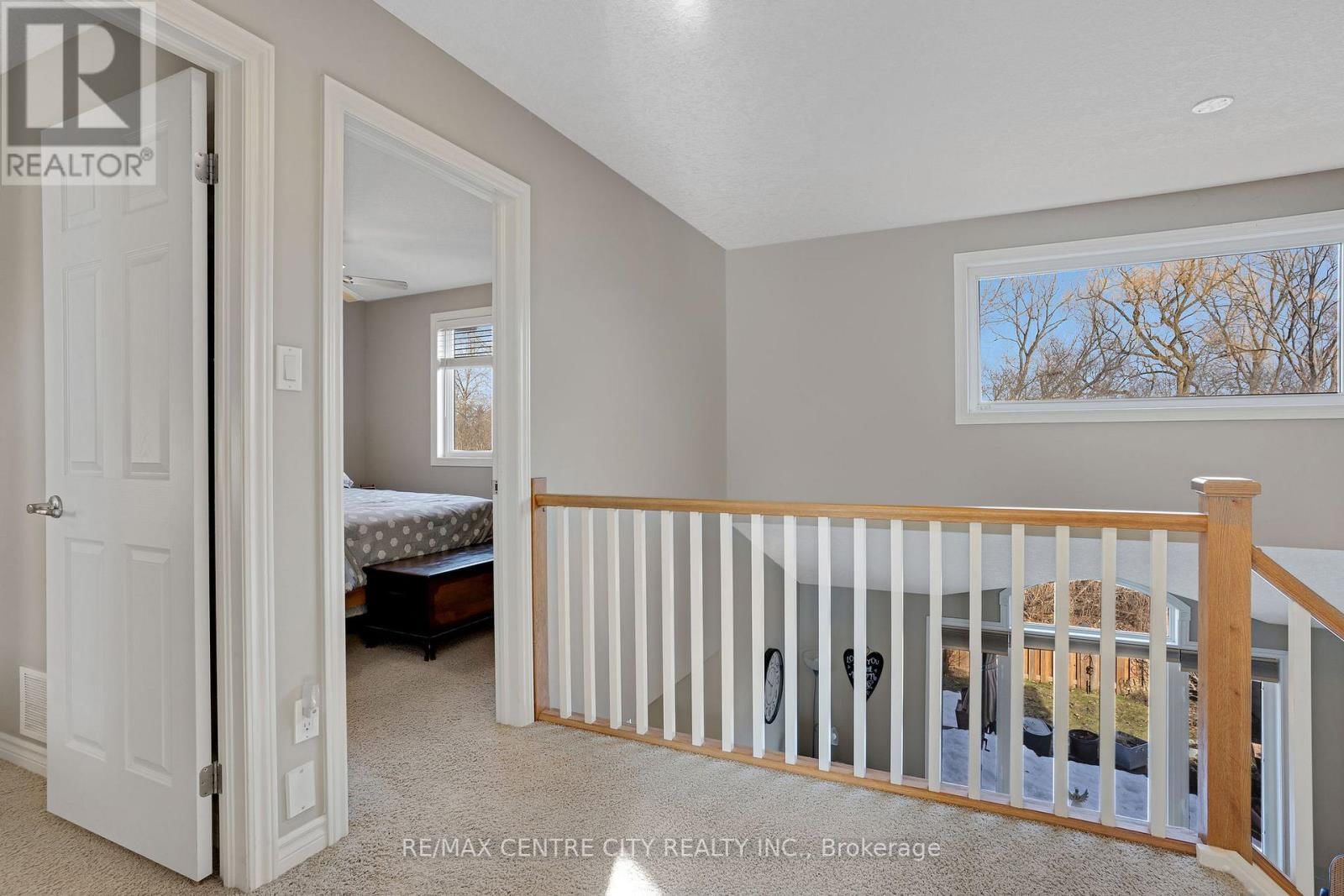 4 - 214 SNYDER'S ROAD EAST Image 23