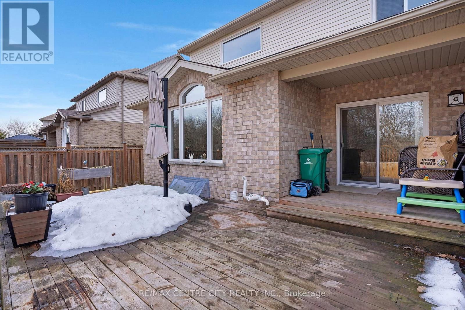 4 - 214 SNYDER'S ROAD EAST Image 41