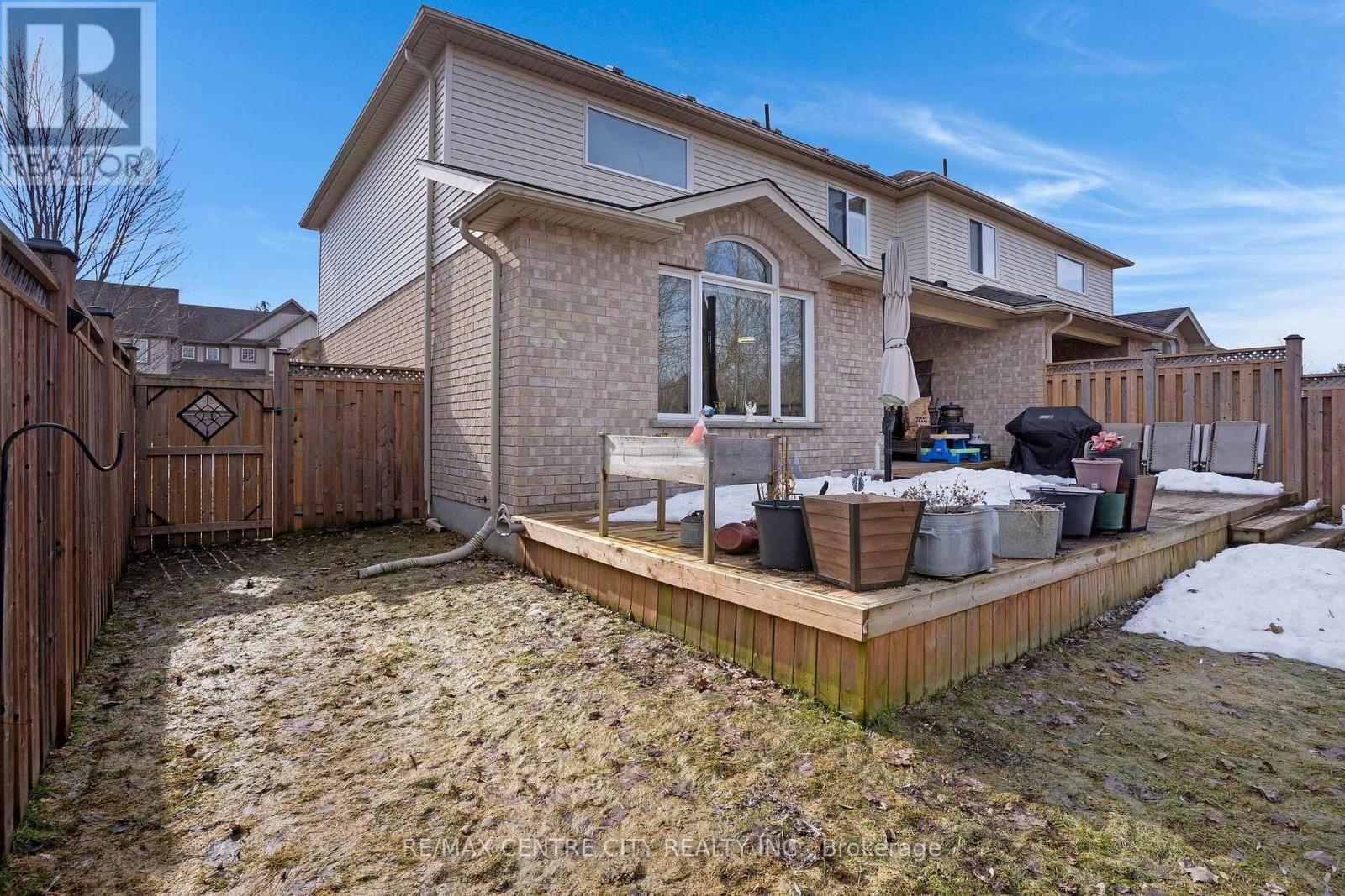 4 - 214 SNYDER'S ROAD EAST Image 44