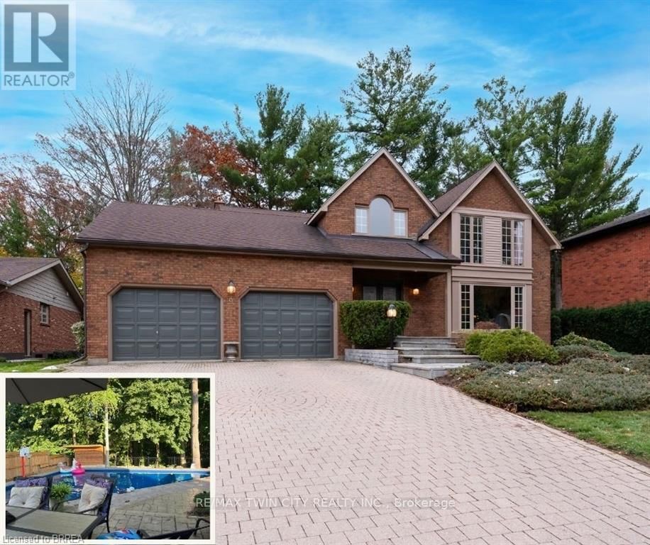 9 SCARFE GARDENS Image 1