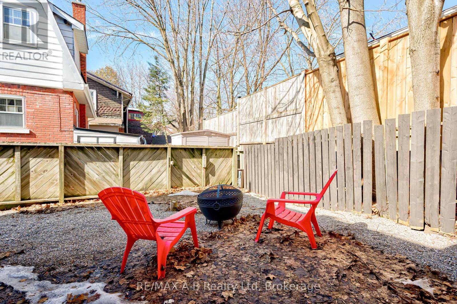 246 WELLINGTON STREET Image 46