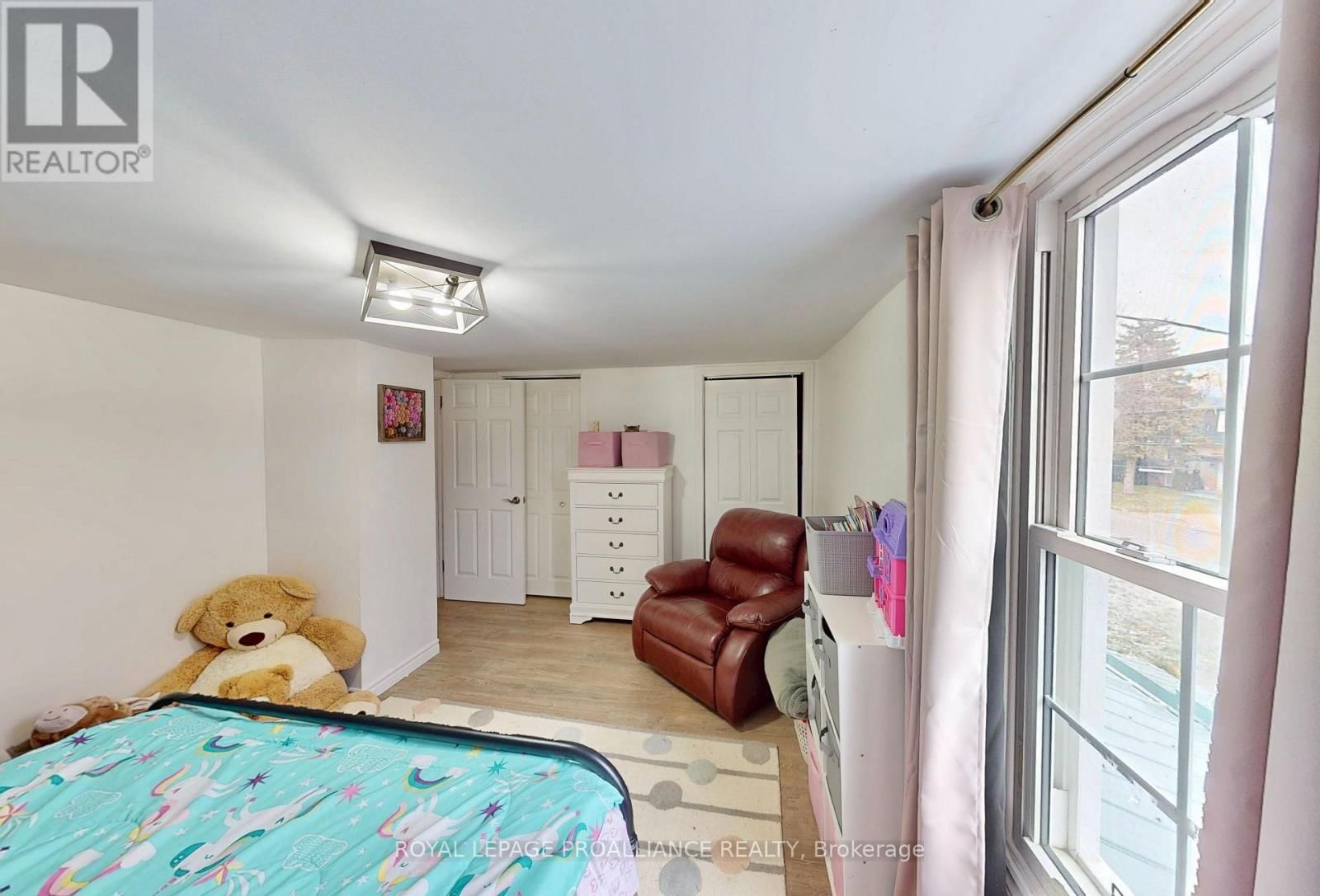 32 MCNICHOL AVENUE Image 20