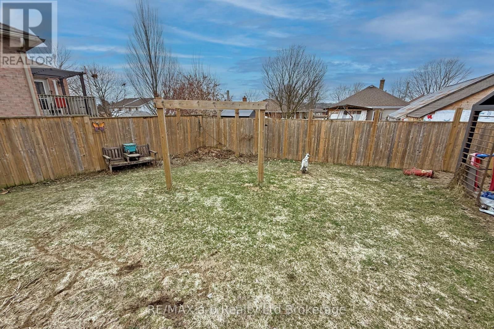 100 EAST PARK DRIVE Image 35