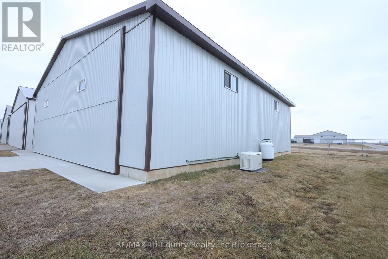 G1-6 - 244411 AIRPORT ROAD Image 10