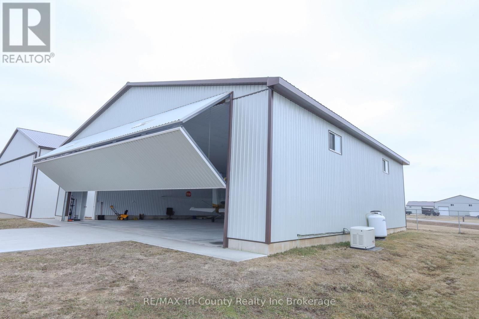 G1-6 - 244411 AIRPORT ROAD Image 3