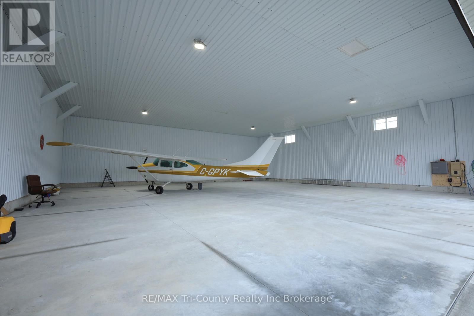 G1-6 - 244411 AIRPORT ROAD Image 8