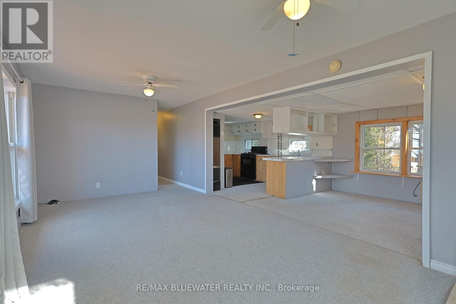 48 - 9385 IPPERWASH ROAD Image 13