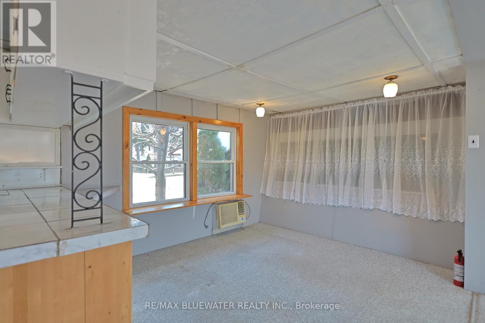 48 - 9385 IPPERWASH ROAD Image 16