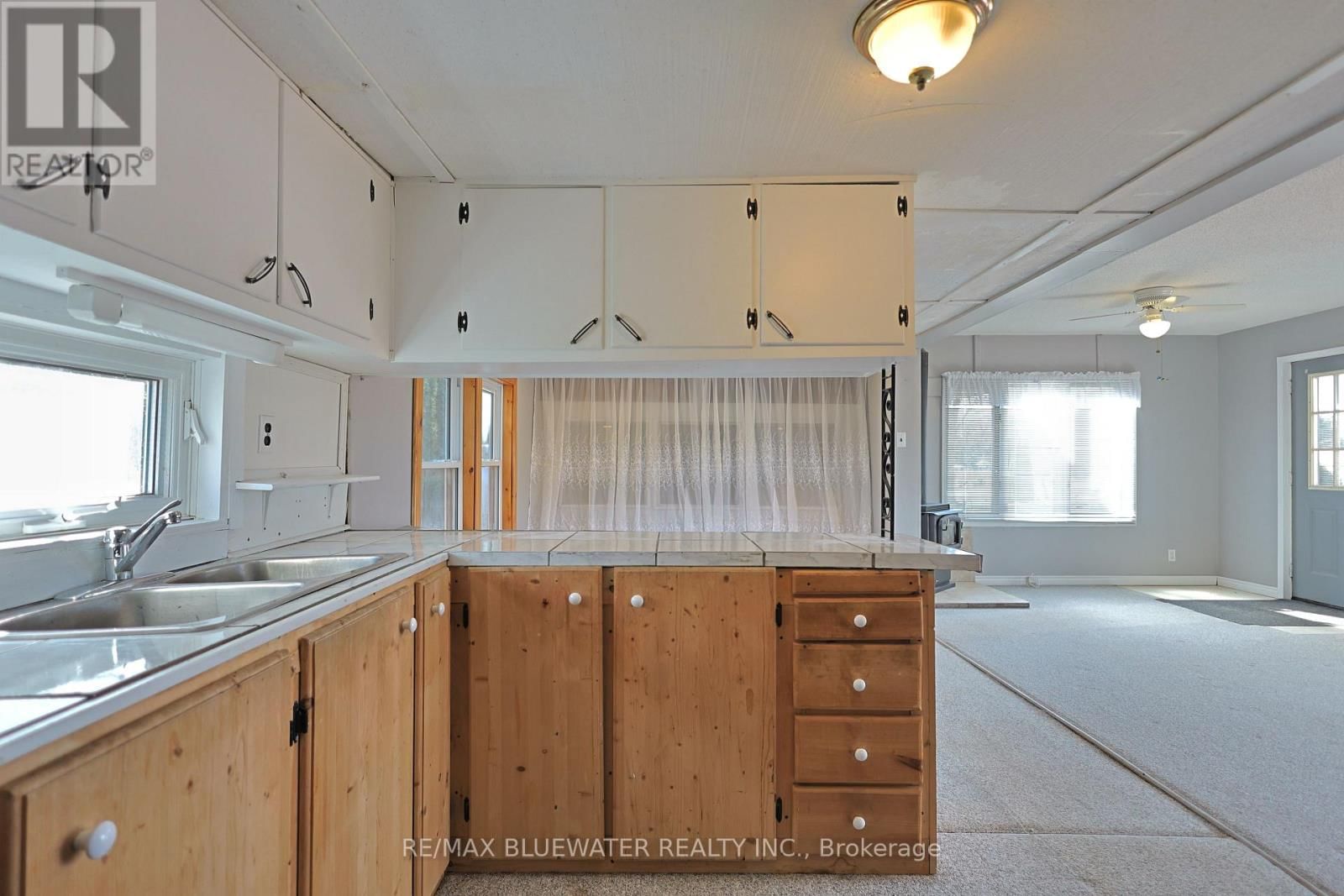 48 - 9385 IPPERWASH ROAD Image 21