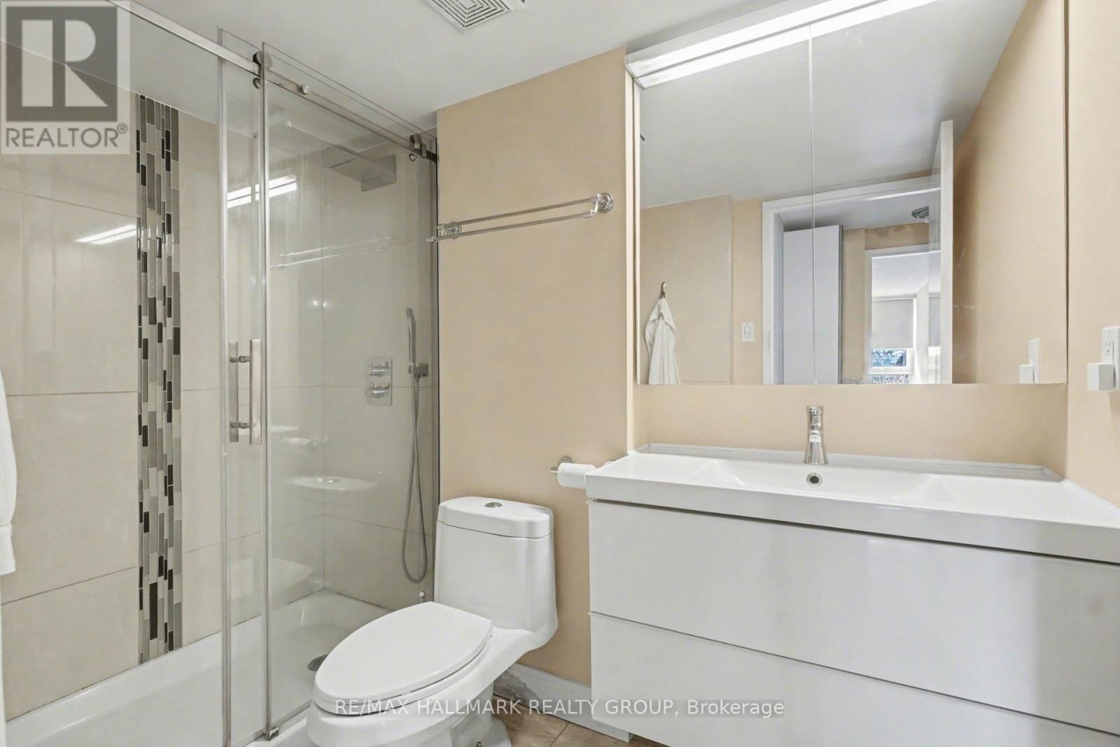 616 - 80 SANDCASTLE DRIVE Image 14