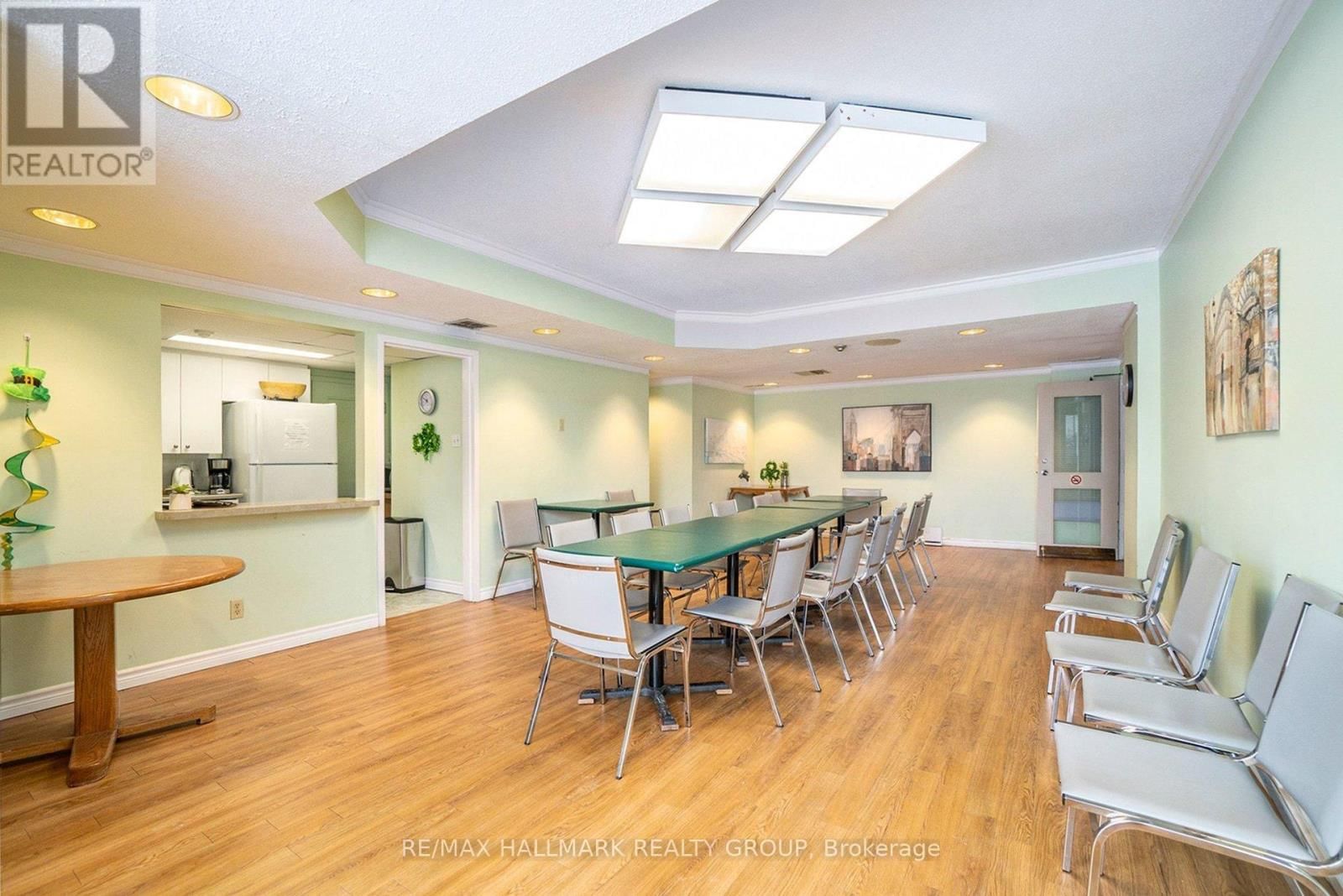 616 - 80 SANDCASTLE DRIVE Image 18