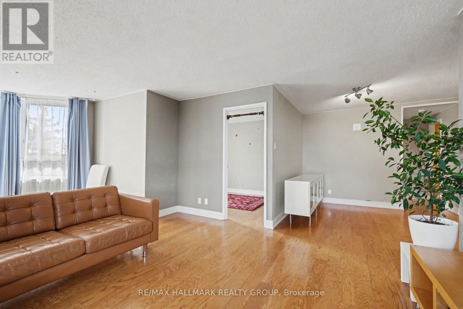 616 - 80 SANDCASTLE DRIVE Image 8