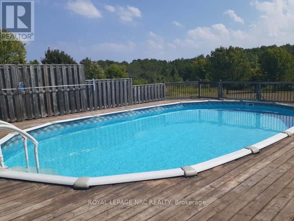 2773 CENTRE STREET Image 44