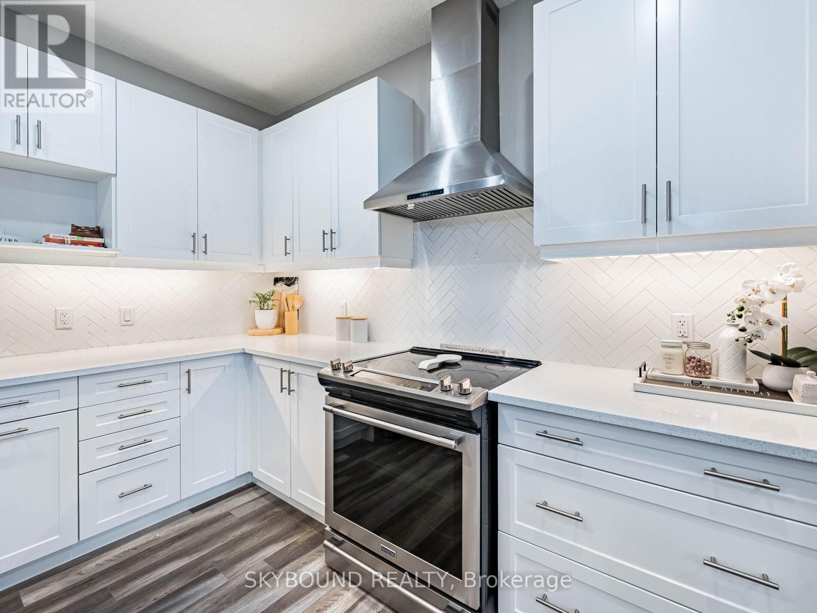 110 LINKS CRESCENT Image 13