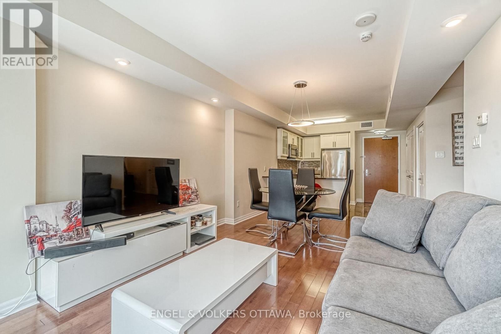 804 - 195 BESSERER STREET Image 13