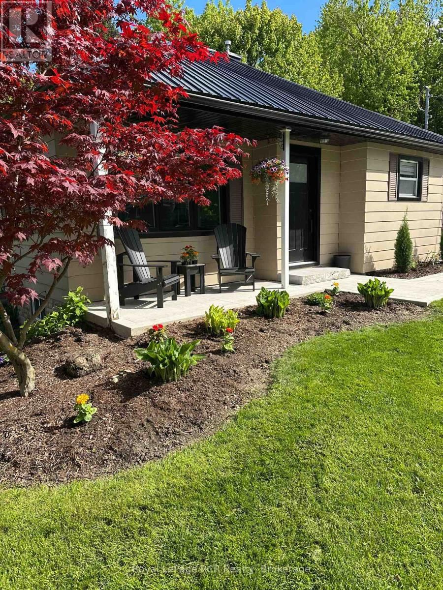 226 BIRMINGHAM STREET WEST Image 40