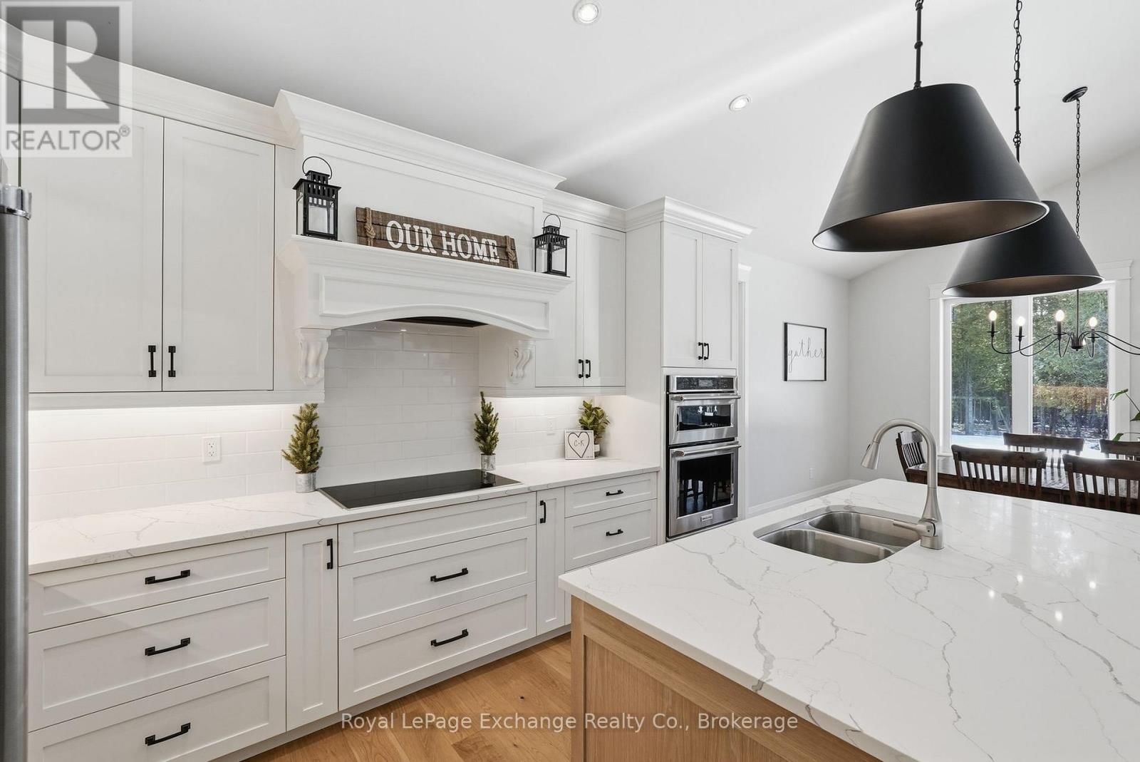 185 LOUISE CREEK CRESCENT Image 13