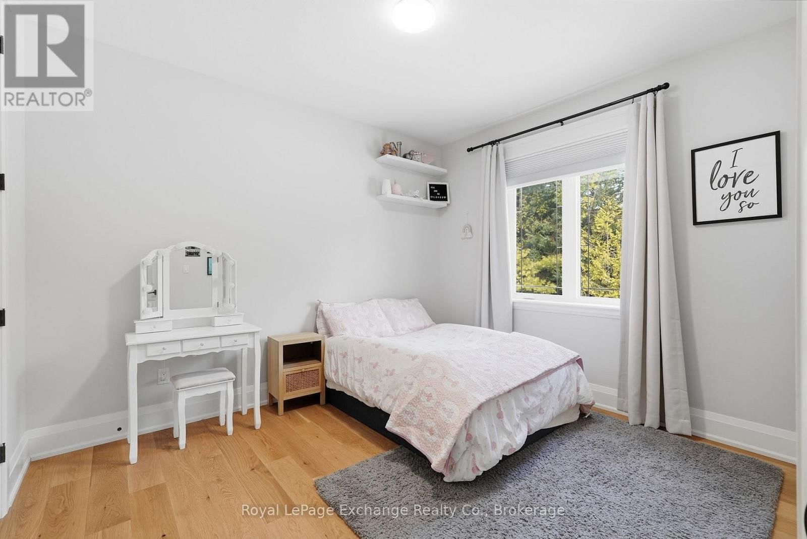 185 LOUISE CREEK CRESCENT Image 21