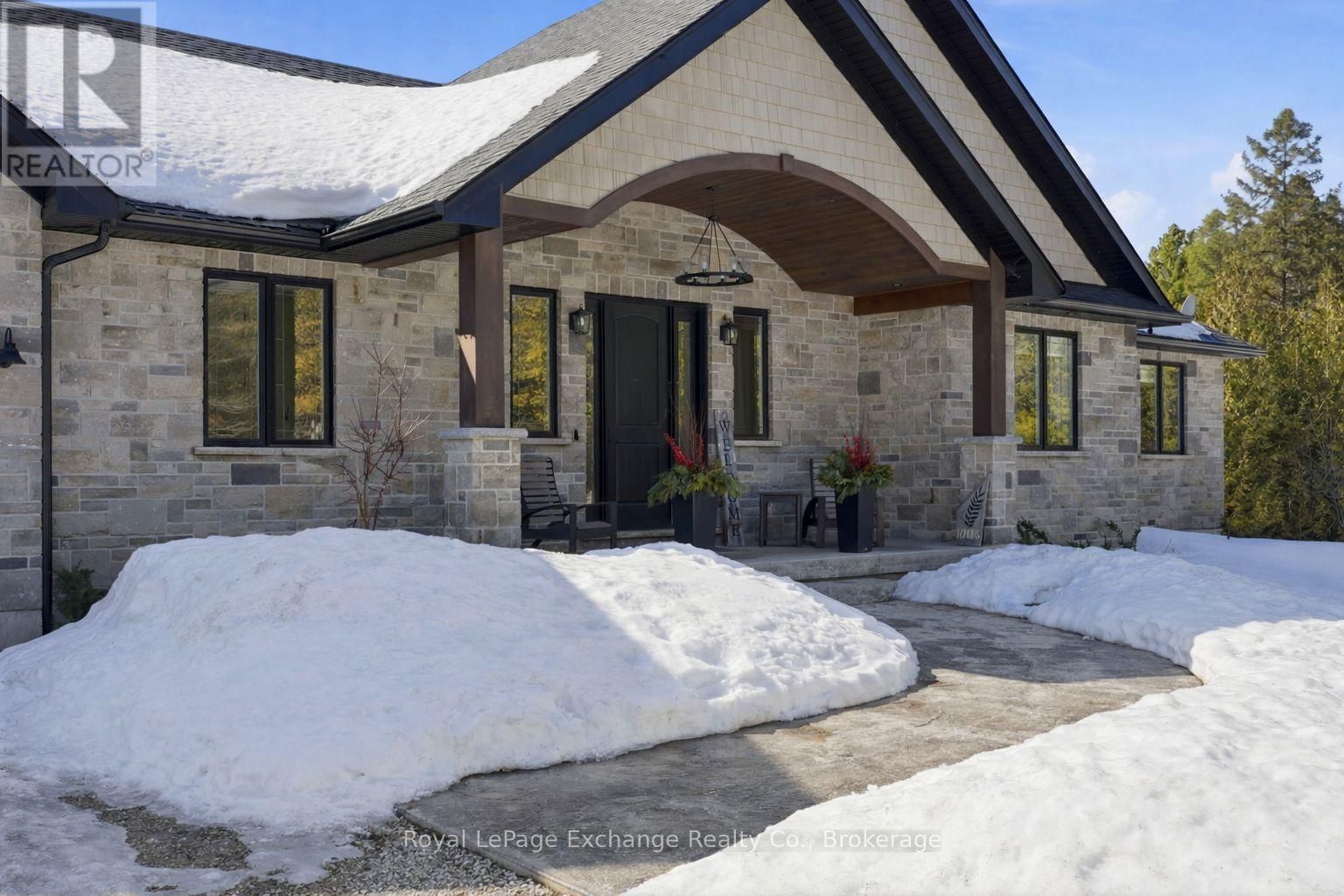 185 LOUISE CREEK CRESCENT Image 3