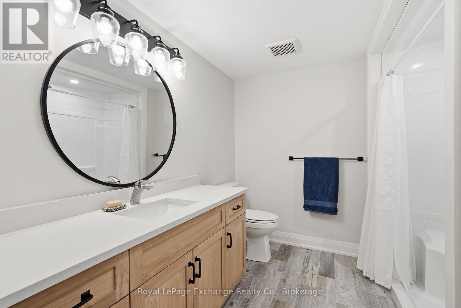 185 LOUISE CREEK CRESCENT Image 34