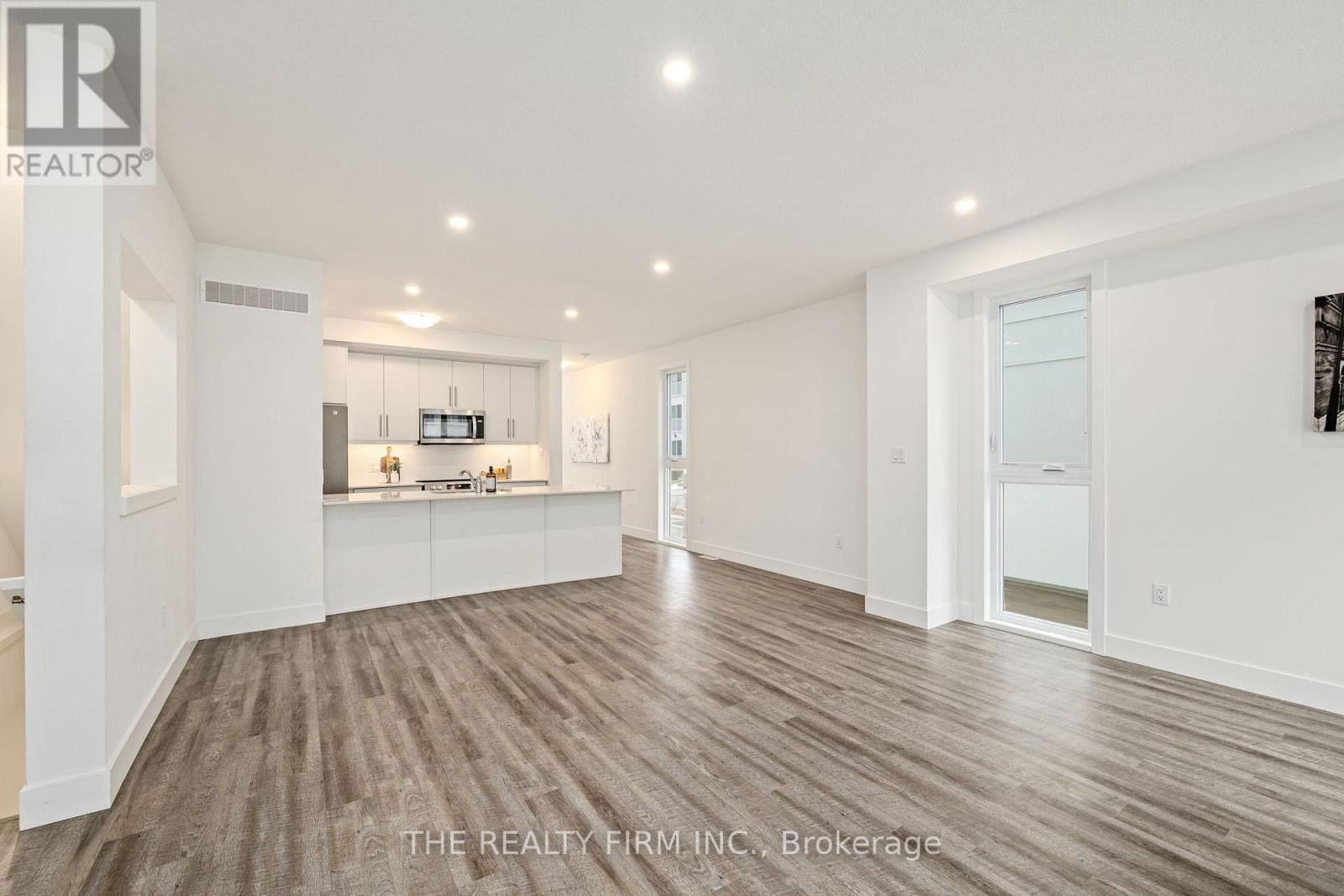 25 - 234 EDGEVALLEY ROAD Image 14