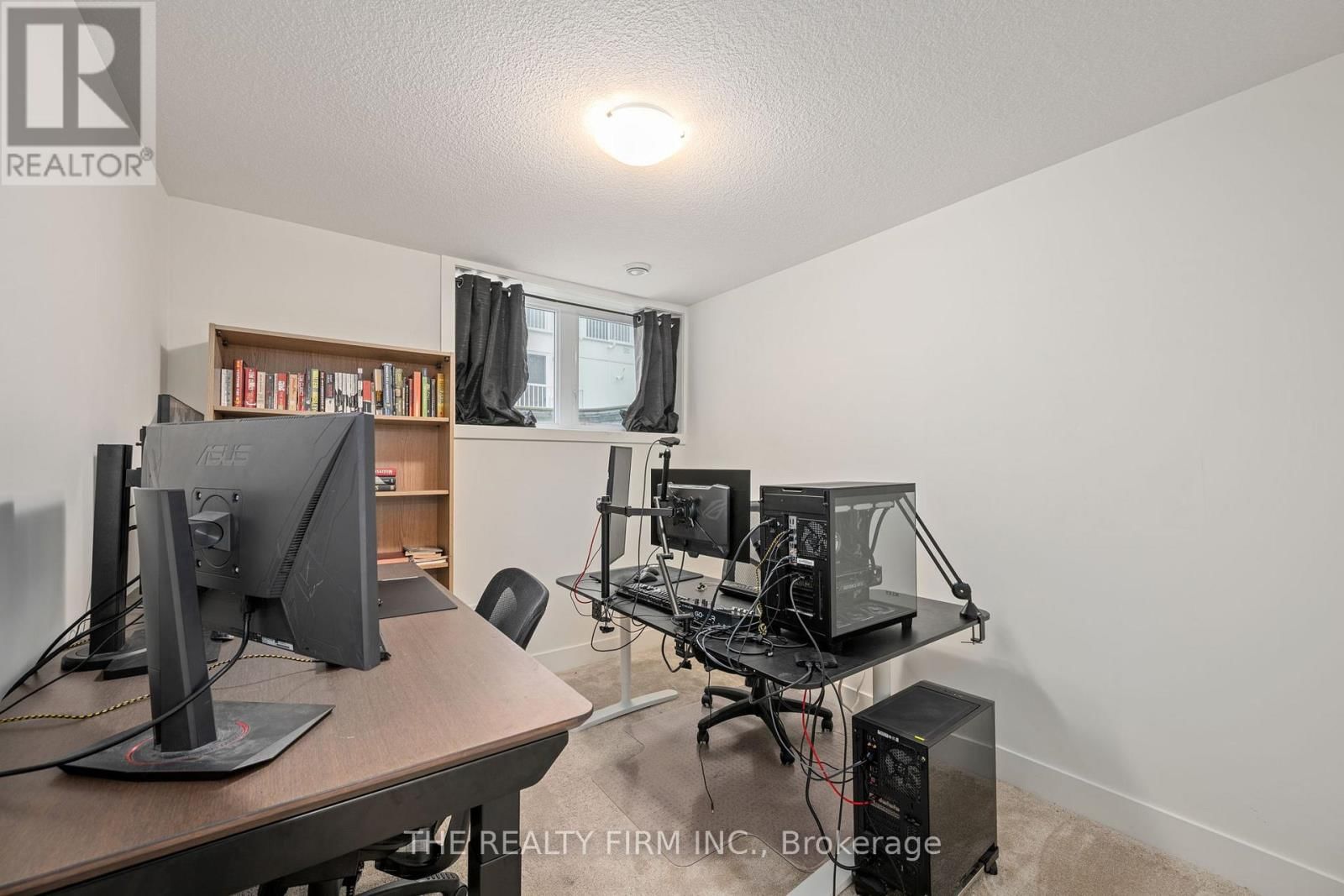 25 - 234 EDGEVALLEY ROAD Image 21