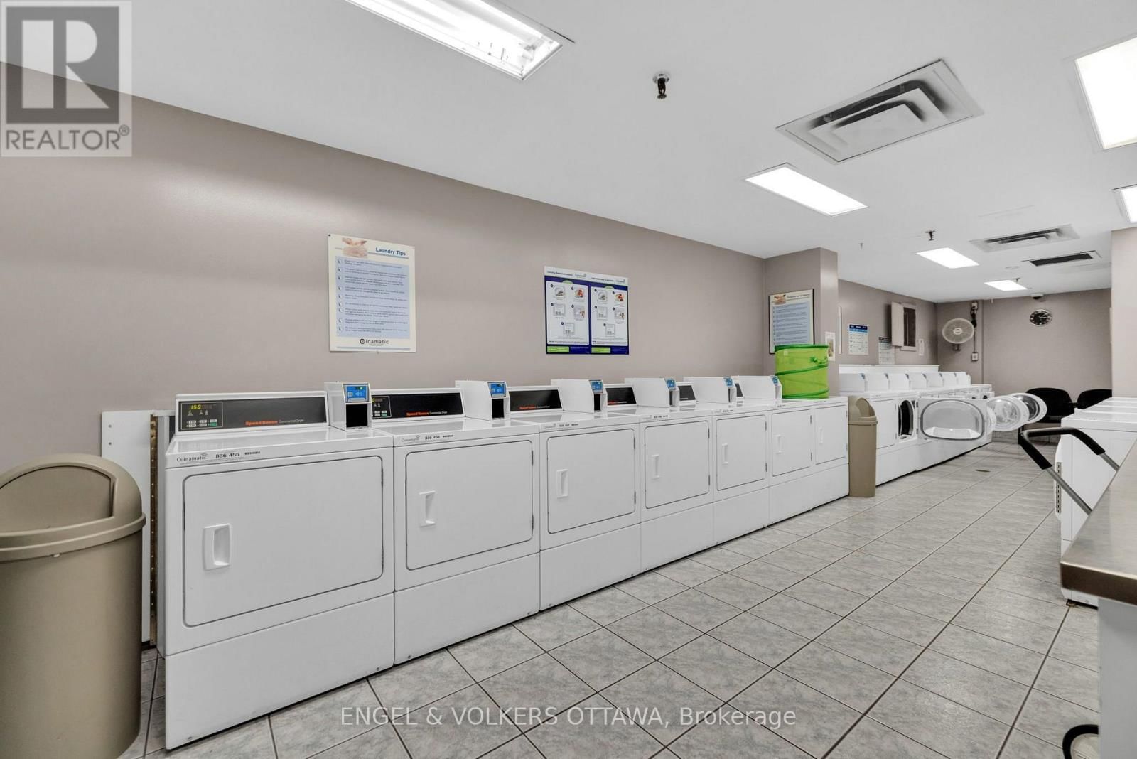 303 - 158A MCARTHUR AVENUE Image 22