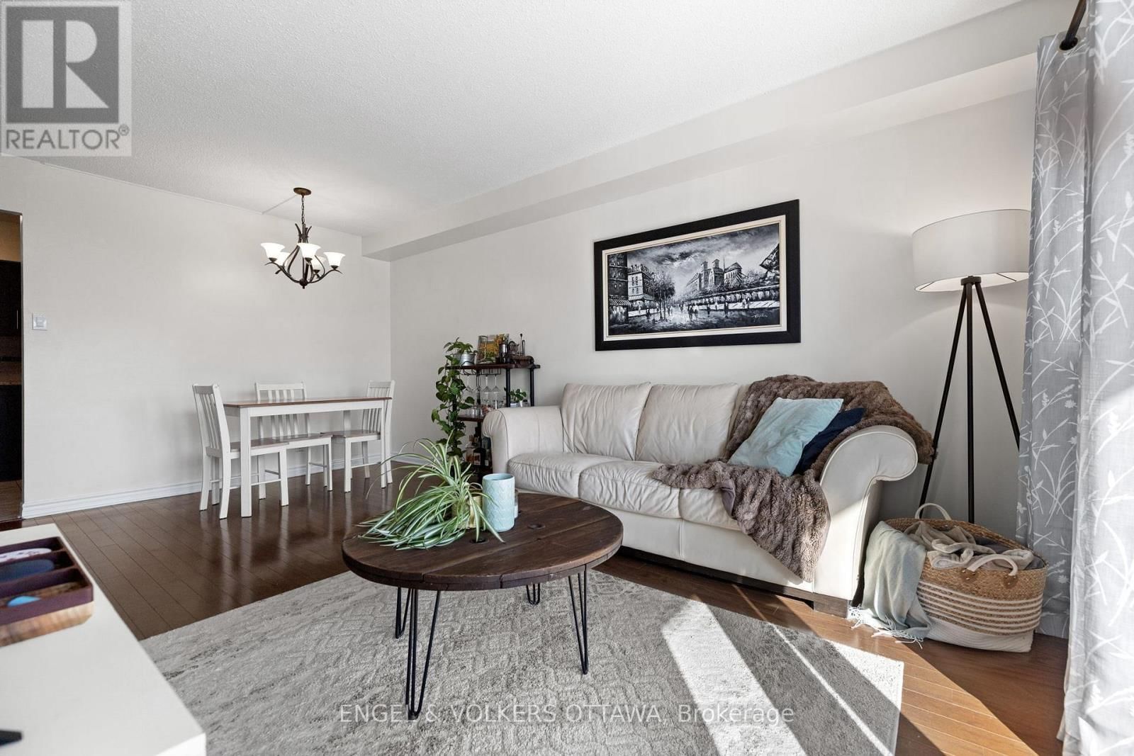 303 - 158A MCARTHUR AVENUE Image 6