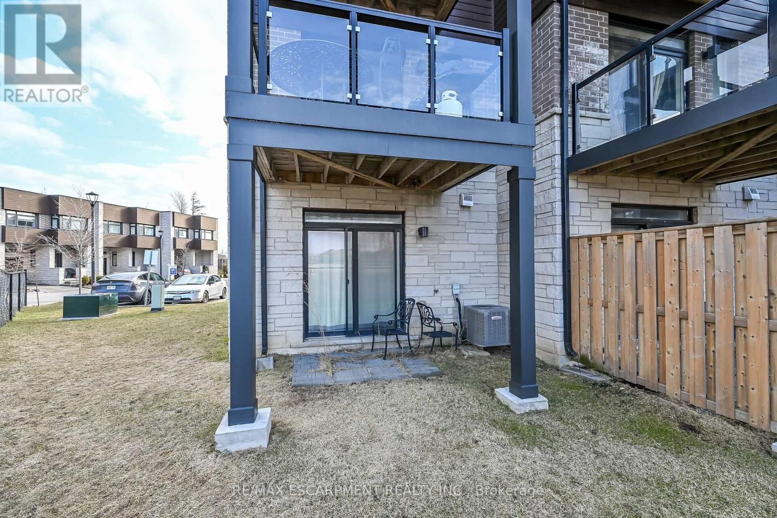 33 - 35 MIDHURST HEIGHTS Image 38