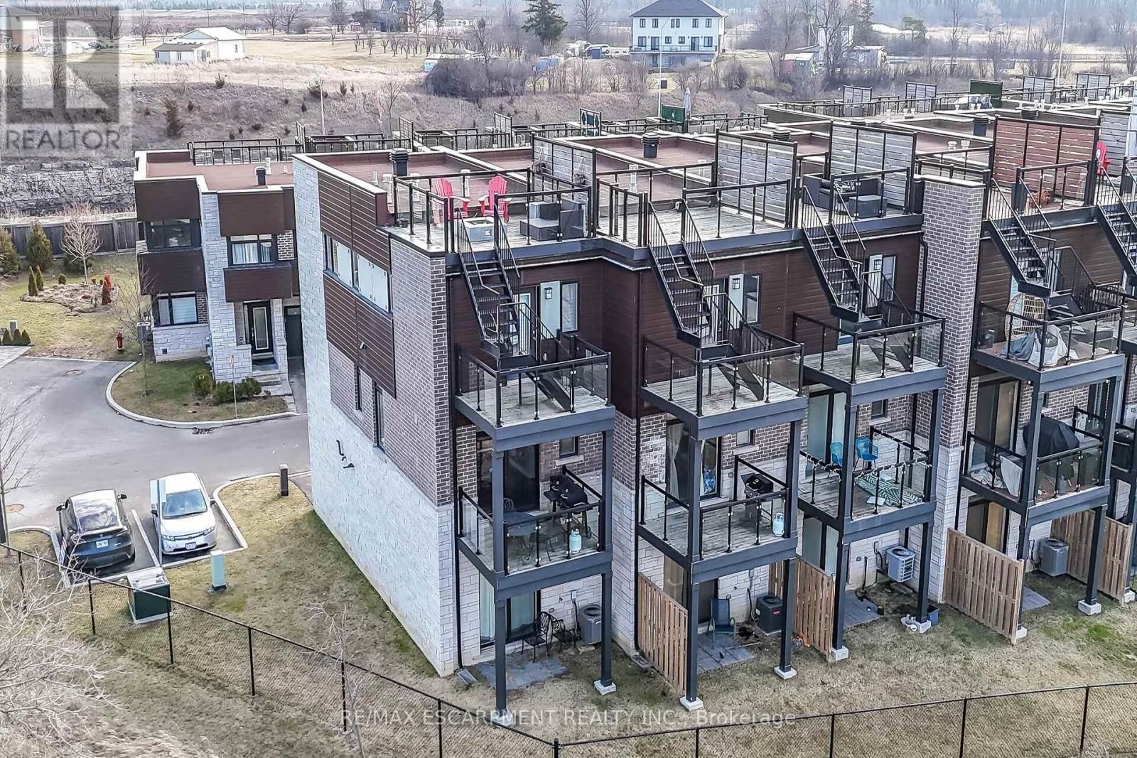 33 - 35 MIDHURST HEIGHTS Image 49