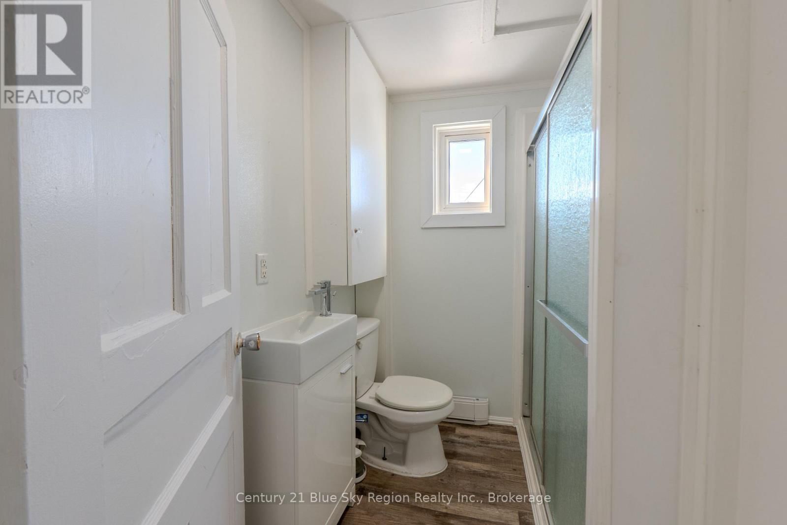 122 WILLIAM STREET Image 18